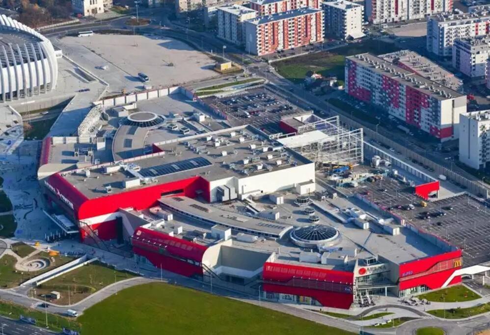 Sunny Day -Arena Zagreb , 2 Bathrooms, 102M², Exterior photo