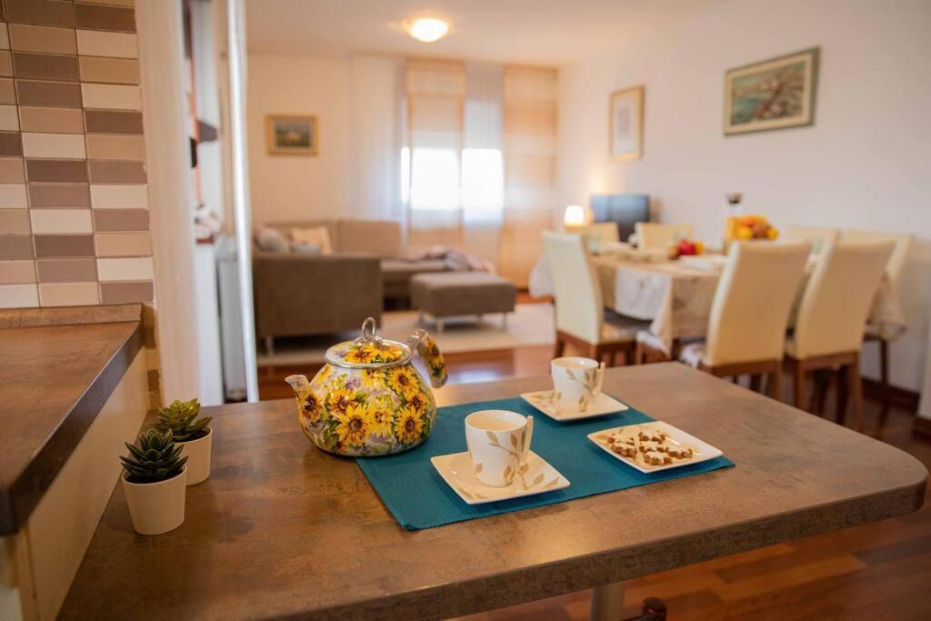 Sunny Day -Arena Zagreb , 2 Bathrooms, 102M², Exterior photo