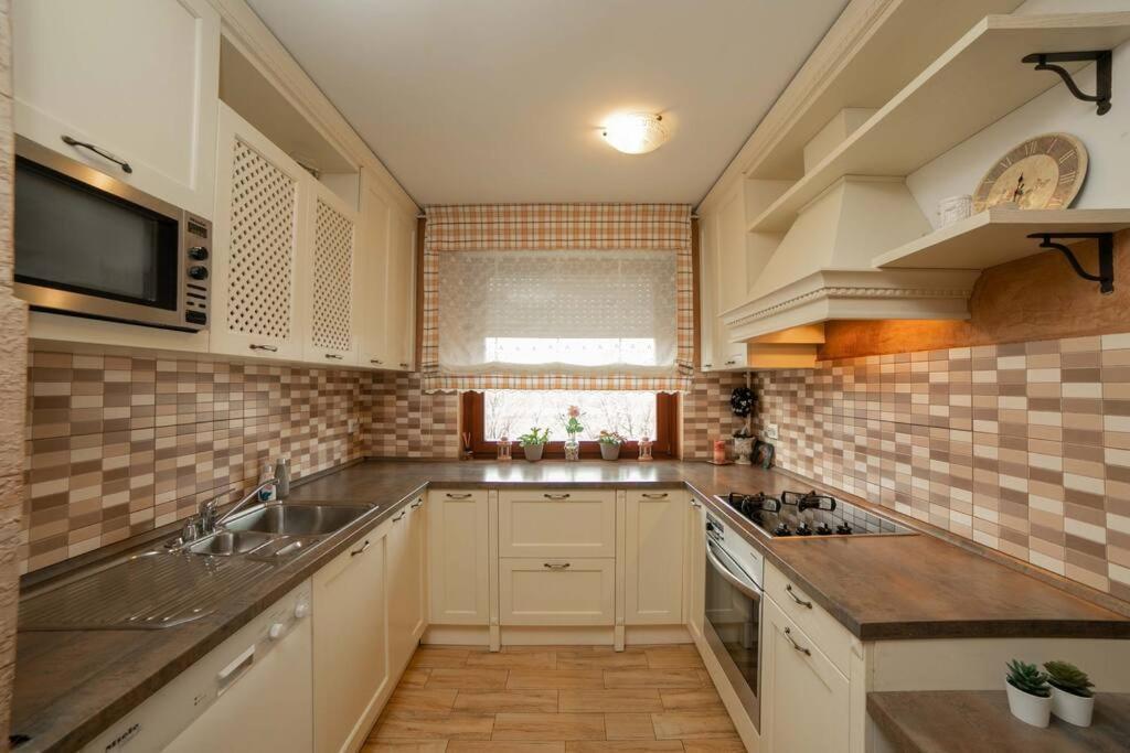 Sunny Day -Arena Zagreb , 2 Bathrooms, 102M², Exterior photo